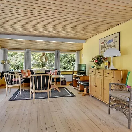 Gorgeous In Vaeggerlose With Kitchen *