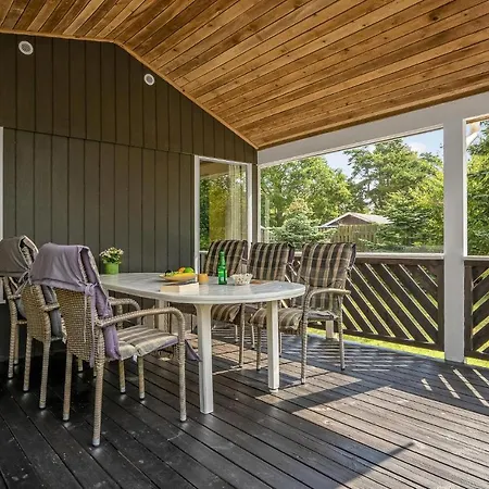 Gorgeous In Vaeggerlose With Kitchen Bøtø By