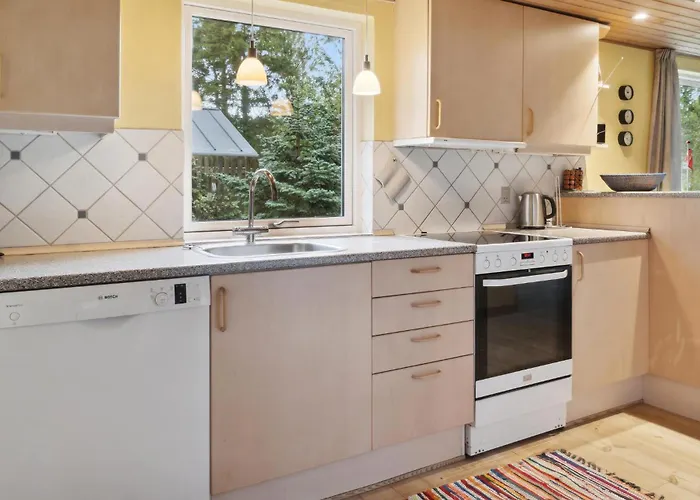 3 Bedroom In Vaeggerlose * Bøtø By